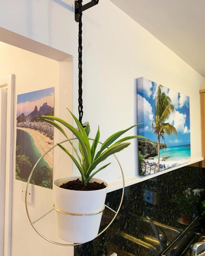 Апартаменти Garden Beautiful Cozy Flat , Recent Decorated. Лондон Екстер'єр фото