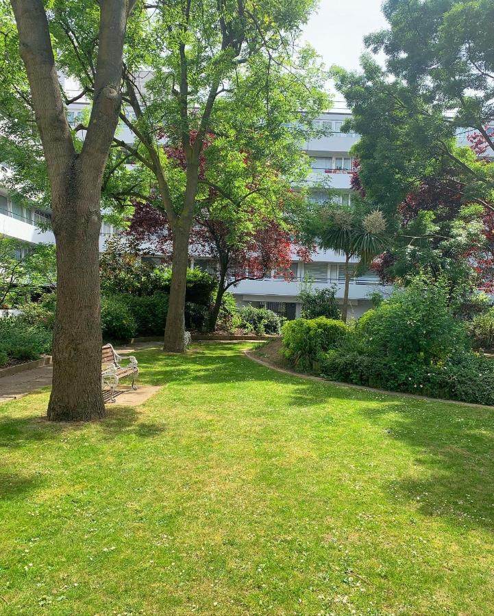 Апартаменти Garden Beautiful Cozy Flat , Recent Decorated. Лондон Екстер'єр фото